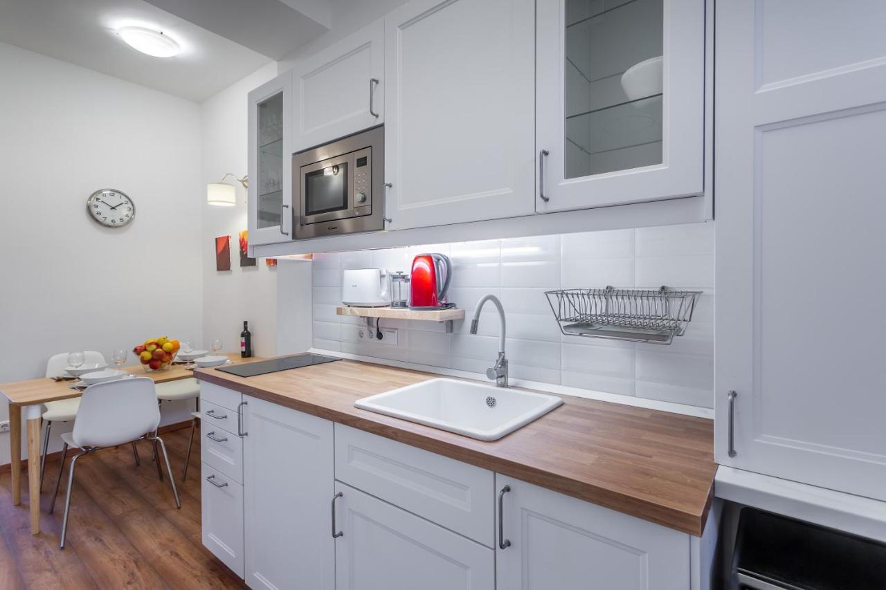 Central Avenue Apartment Budapest Eksteriør billede